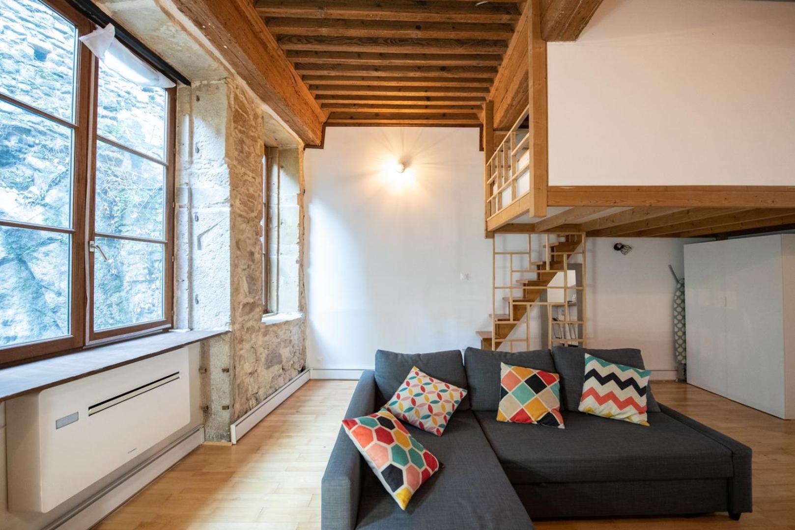 Soyeux - Superbe Canut Quai De Saone リヨン エクステリア 写真