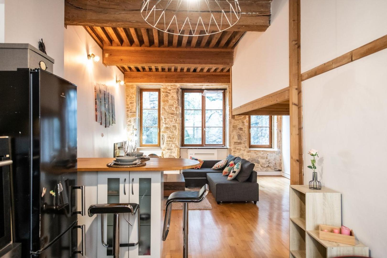 Soyeux - Superbe Canut Quai De Saone リヨン エクステリア 写真